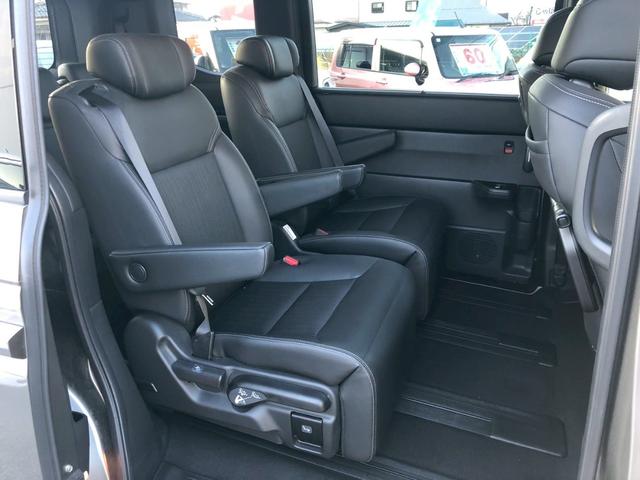 ステップワゴン ｅ：ＨＥＶスパーダ　デュアルエアコン　レーンアシスト　ＥＳＣ　シートヒータ　オートライト　キーフリー　ＬＥＤヘッドランプ　イモビ　ＡＢＳ　スマートキ　クルーズコントロール　サイドカーテンエアバック　運転席エアバッグ（10枚目）