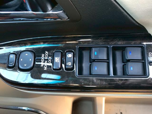 アルファード 350G Lパッケージ 4WD 社外ナビ Bluetooth ETC バックカメラ 後席モニター 前席シートヒーター 運転席メモリーシート オートクルーズ 電動シート エアバッグ ダブルサンルーフ 本革シート 4WD(30枚目)