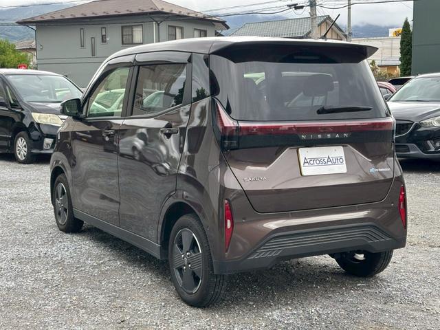 サクラ Ｘ　純正ナビ　アラウンドビューモニター　エマージェンシーブレーキ　シートヒーター　ハンドルヒーター　充電ケーブル付属　ＬＥＤヘッドライト　プッシュスタートボタン（2枚目）