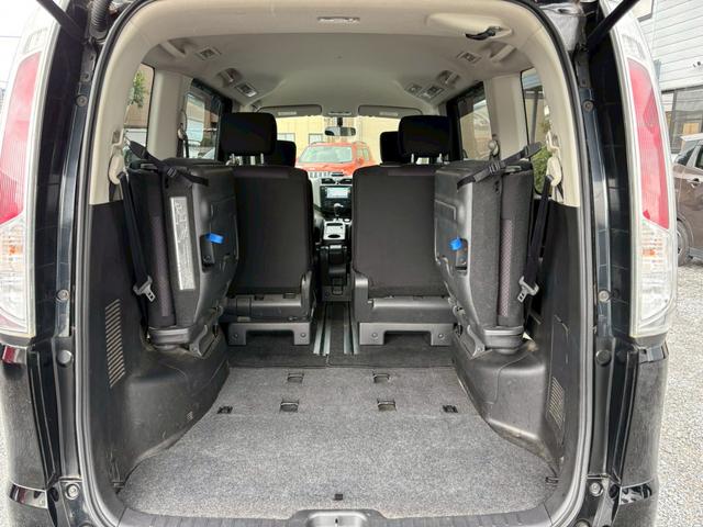 セレナ ハイウェイスター　ナビ　ＴＶ　バックカメラ　両側電動スライドドア　Ｂｌｕｅｔｏｏｔｈ　ＥＴＣ　プッシュスタート　ステリモ　オートライト　横滑り防止（10枚目）