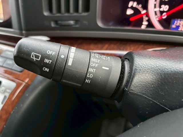 エルグランド 250ハイウェイSブラックレザーアーバンセレ 4WD ナビ ETC 前席シートヒーター Bカメラ パワーシート 両側電動スライド スマートキー 皮シート(17枚目)