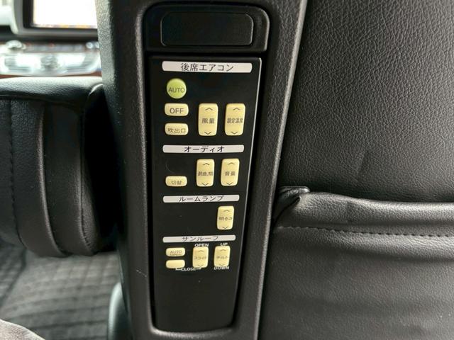 エルグランド 250ハイウェイSブラックレザーアーバンセレ 4WD ナビ ETC 前席シートヒーター Bカメラ パワーシート 両側電動スライド スマートキー 皮シート(20枚目)