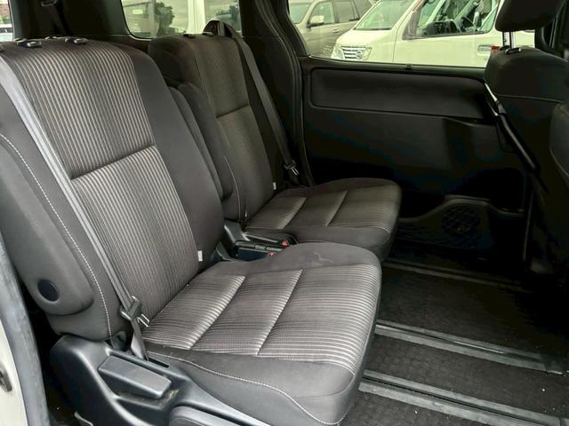 ヴォクシー ZS 煌 11インチアルパインナビ フリップダウン TV ETC バックカメラ Aライト 衝突安全ボディ フルフラットシート 盗難防止装置 スマートエントリー LEDヘッドライト ダブルエアコン キーレス(6枚目)