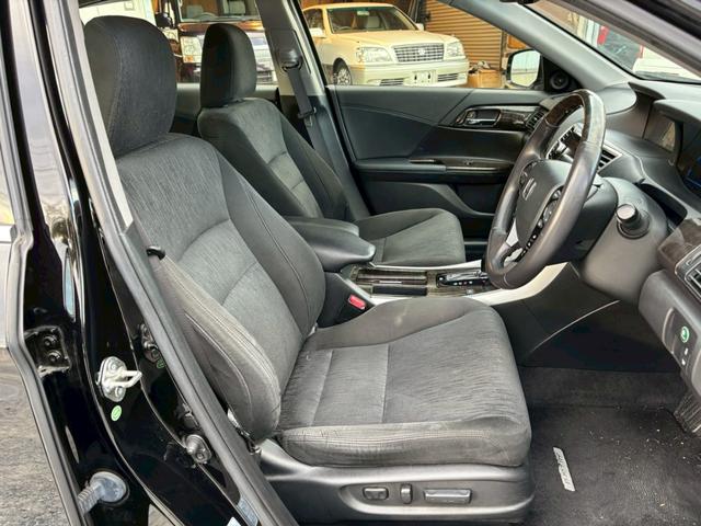 アコードハイブリッド EX 純正ナビ&フルセグTV 純正アルミ バックモニター LEDヘッドライト ETC 衝突軽減システム 盗難防止装置 アイドリングストップ USB ABS 車線逸脱警報 横滑防止 Aクルコン PWシート(5枚目)