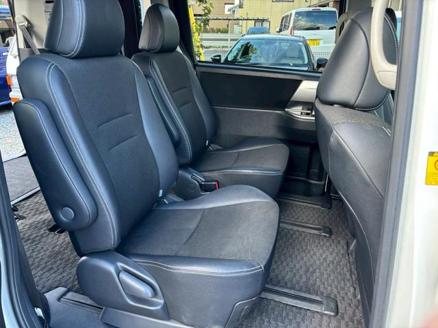 ヴォクシー ZS 煌III フロントモデリスタエアロ ハーフレザー アルパインナビ アルパインフリップダウンモニター 両側パワースライドドア バックモニター プッシュスタートボタン スペアキー(7枚目)