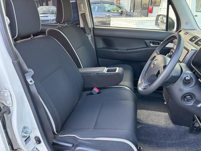 ムーヴコンテ カスタム G 4WD ナビ&フルセグTV ETC Bluetooth接続 DVD 禁煙車 パワーステアリング ABS アイドリングストップ エアコン(5枚目)