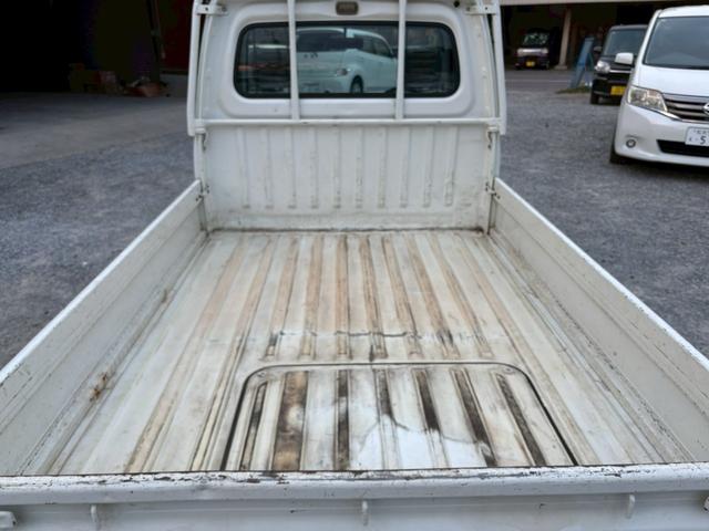 サンバートラック ＴＢ　４ＤＷ　ＭＴ車　三方開（4枚目）