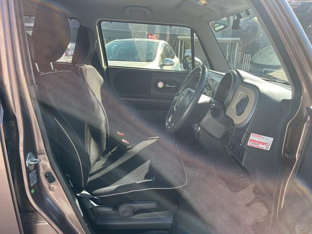 アルトラパン 10thアニバーサリーリミテッド 運転席エアバック イモビライザー シ-トヒ-タ- フルフラットシート 衝撃安全ボディー パワーステアリング 全席PW キーレス インテリキー WSRS フルオートエアコン ベンチシート ABS(5枚目)