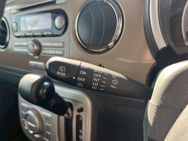 アルトラパン 10thアニバーサリーリミテッド 運転席エアバック イモビライザー シ-トヒ-タ- フルフラットシート 衝撃安全ボディー パワーステアリング 全席PW キーレス インテリキー WSRS フルオートエアコン ベンチシート ABS(12枚目)