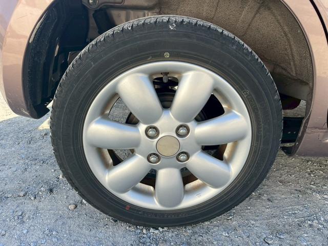 アルトラパン 10thアニバーサリーリミテッド 運転席エアバック イモビライザー シ-トヒ-タ- フルフラットシート 衝撃安全ボディー パワーステアリング 全席PW キーレス インテリキー WSRS フルオートエアコン ベンチシート ABS(16枚目)