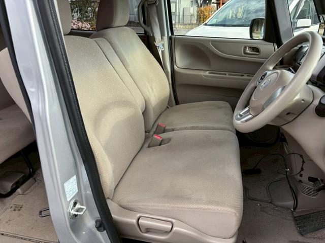 Ｎ－ＢＯＸ Ｇ・Ｌパッケージ　４ＷＤ　ナビＴＶ　両側スライド　冬タイヤ付き　バックカメラ付き　ＥＴＣ　エアバック　ベンチシート　Ｗエアバック　パワーウインド（4枚目）