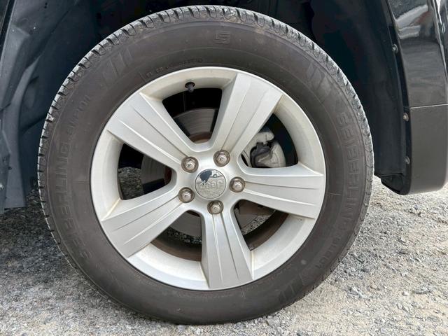 ジープ・パトリオット リミテッド　フルタイム４ＷＤ　　オーディオ　サンルーフ　ルーフレール　冬タイヤ付き　　Ｓカメラ　オートクルーズコントロール　運転席パワーシート　本革　エアコン　パワーウィンドウ　盗難防止システム（20枚目）