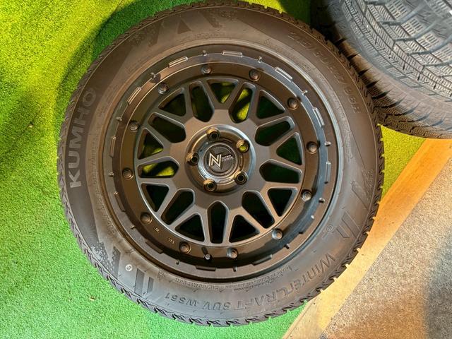 ジープ・パトリオット リミテッド　フルタイム４ＷＤ　　オーディオ　サンルーフ　ルーフレール　冬タイヤ付き　　Ｓカメラ　オートクルーズコントロール　運転席パワーシート　本革　エアコン　パワーウィンドウ　盗難防止システム（21枚目）