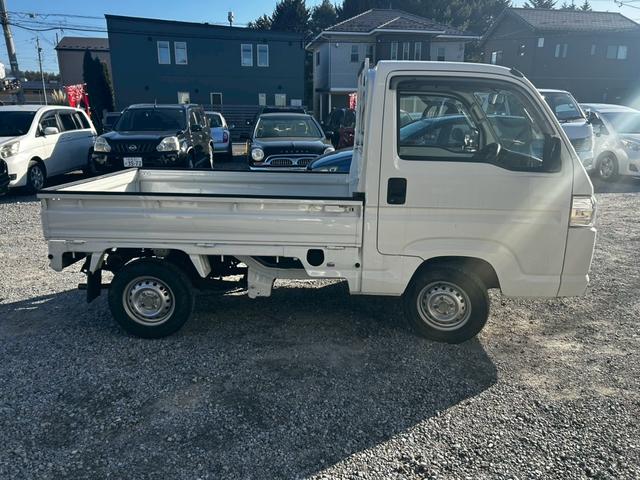 アクティトラック ＳＤＸ　４ＷＤ　ＭＴ車　オーディオ　エアコン　パワステ　エアバック（3枚目）