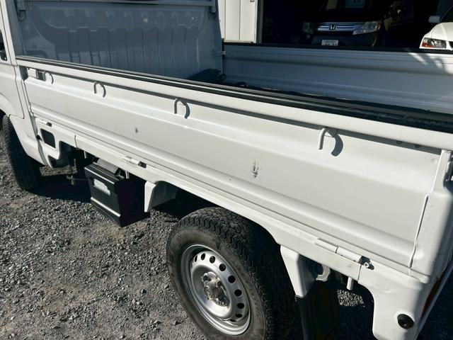 アクティトラック ＳＤＸ　４ＷＤ　ＭＴ車　オーディオ　エアコン　パワステ　エアバック（6枚目）