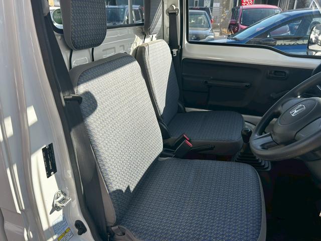 アクティトラック ＳＤＸ　４ＷＤ　ＭＴ車　オーディオ　エアコン　パワステ　エアバック（9枚目）