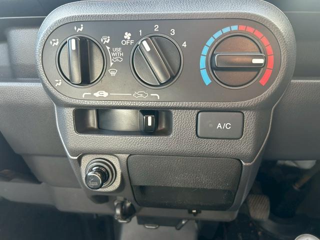 アクティトラック ＳＤＸ　４ＷＤ　ＭＴ車　オーディオ　エアコン　パワステ　エアバック（13枚目）