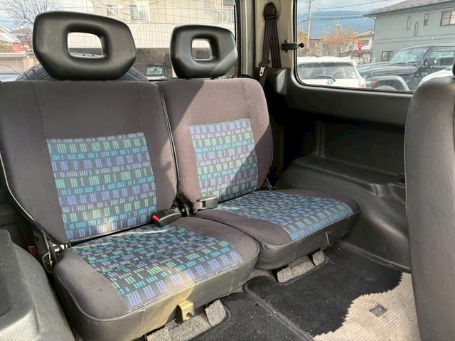 ジムニー ワイルドウインド 4WD MT車 エンジンリビルト済み インタークーラーターボ エアコンパワステ カセット(6枚目)