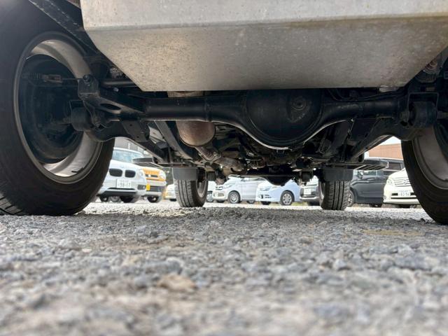 ジムニー ワイルドウインド 4WD MT車 エンジンリビルト済み インタークーラーターボ エアコンパワステ カセット(18枚目)