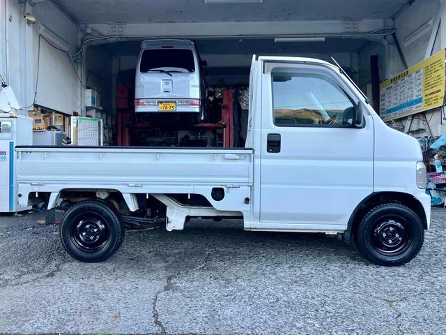 アクティトラック ＳＤＸ　４ＷＤ　軽トラック　ＭＴ　エアコン　パワーステアリング　運転席エアバッグ（4枚目）