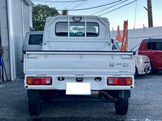 アクティトラック ＳＤＸ　４ＷＤ　軽トラック　ＭＴ　エアコン　パワーステアリング　運転席エアバッグ（8枚目）
