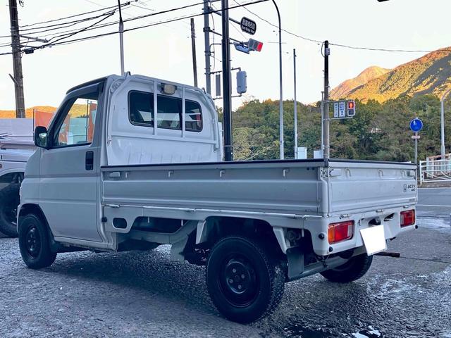 アクティトラック ＳＤＸ　４ＷＤ　軽トラック　ＭＴ　エアコン　パワーステアリング　運転席エアバッグ（10枚目）