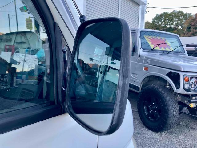 アクティトラック ＳＤＸ　４ＷＤ　軽トラック　ＭＴ　エアコン　パワーステアリング　運転席エアバッグ（13枚目）