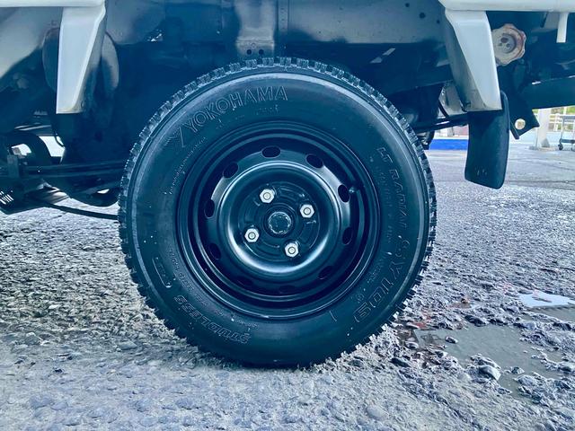 アクティトラック ＳＤＸ　４ＷＤ　軽トラック　ＭＴ　エアコン　パワーステアリング　運転席エアバッグ（16枚目）