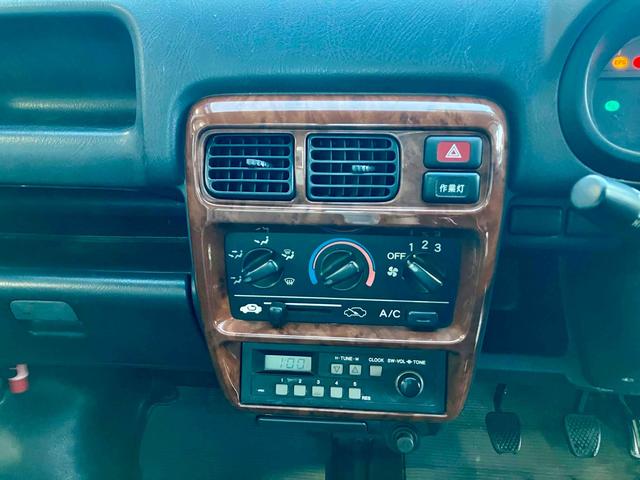 アクティトラック ＳＤＸ　４ＷＤ　軽トラック　ＭＴ　エアコン　パワーステアリング　運転席エアバッグ（26枚目）