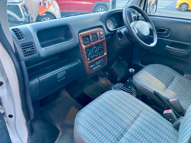 アクティトラック ＳＤＸ　４ＷＤ　軽トラック　ＭＴ　エアコン　パワーステアリング　運転席エアバッグ（29枚目）