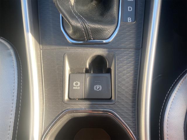 ライズ Ｚ　ハイブリッド／スタッドレスタイヤ付／ワンオーナー／禁煙車／純正ナビ／バックカメラ／Ｂｌｕｅｔｏｏｔｈ／ＥＴＣ／レーダークルーズコントロール／ＬＥＤヘッドライト／シートヒーター／純正１７ＡＷ（11枚目）