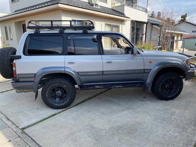 ランドクルーザー８０ ＶＸリミテッド　最終型／１ナンバー登録／ＡＡＲシート／純正シート有／タイミングベルト交換ステッカー／買取直販車／サンルーフ／カロッツェリアナビ／バックカメラ／デジタルインナーミラー／ドラレコ／キーレス／ＥＴＣ／（5枚目）