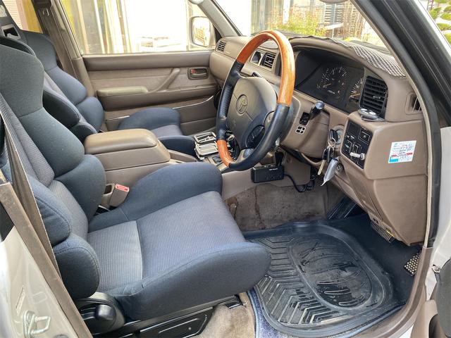 ランドクルーザー８０ ＶＸリミテッド　最終型／１ナンバー登録／ＡＡＲシート／純正シート有／タイミングベルト交換ステッカー／買取直販車／サンルーフ／カロッツェリアナビ／バックカメラ／デジタルインナーミラー／ドラレコ／キーレス／ＥＴＣ／（8枚目）