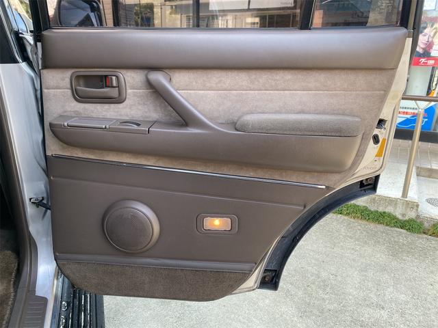 ランドクルーザー８０ ＶＸリミテッド　最終型／１ナンバー登録／ＡＡＲシート／純正シート有／タイミングベルト交換ステッカー／買取直販車／サンルーフ／カロッツェリアナビ／バックカメラ／デジタルインナーミラー／ドラレコ／キーレス／ＥＴＣ／（31枚目）