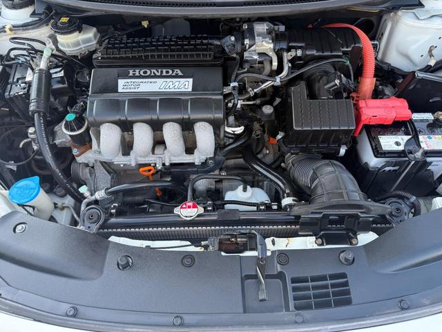 ＣＲ－Ｚ α　パドルシフト　クルーズコントロール　純正アルミホイール　タイミングチェーン　ＨＤＤナビ　ＴＶチューナー　ＨＩＤヘッドライト　オートライト　ＥＴＣ　スマートキー　ステアリングスイッチ（25枚目）