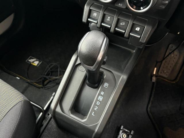 ジムニー ＸＣ　４ＷＤ　ＡＰＩＯカスタム　ＷＩＬＤ　ＢＯＡＲ　新品タイヤ　レーダーブレーキ　バックカメラ　オートハイビーム　メモリーナビ　ＥＴＣ　ドラレコ　ＬＥＤヘッド　ライト　禁煙車（24枚目）