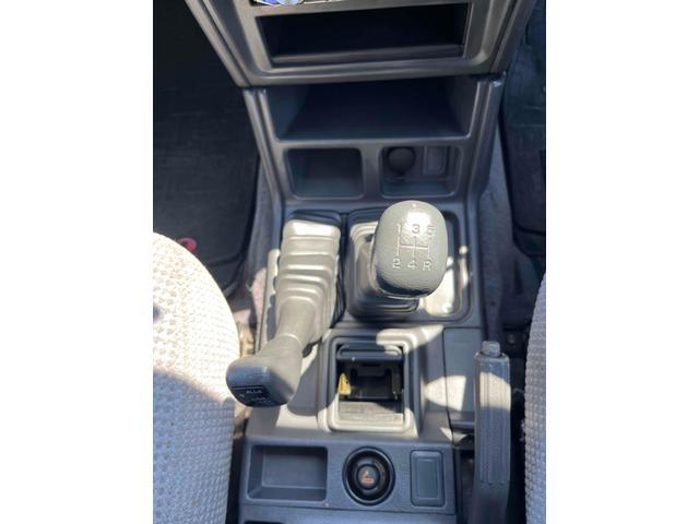 パジェロ ワイド　ＸＲ－ＩＩ　４ＷＤ　ターボ　アルミホイール　５速マニュアル　ＣＤ　エアコン　パワーウィンドウ　パワーステアリング　グリルガード　フォグ（7枚目）