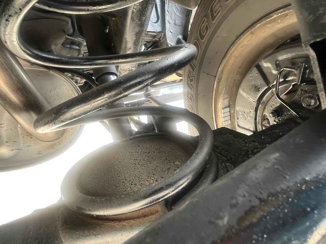 パジェロ ワイド　ＸＲ－ＩＩ　４ＷＤ　ターボ　アルミホイール　５速マニュアル　ＣＤ　エアコン　パワーウィンドウ　パワーステアリング　グリルガード　フォグ（73枚目）