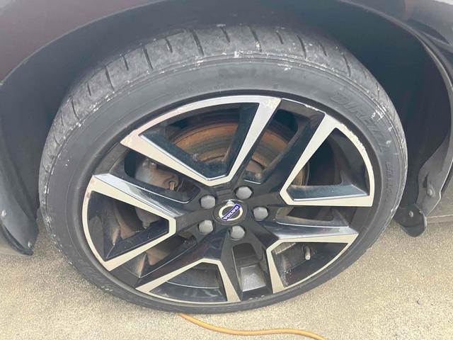 Ｖ６０ 　ＥＴＣ　バックカメラ　ナビ　ＴＶ　オートクルーズコントロール　アルミホイール　オートライト　ＨＩＤ　パワーシート　革シート　ＡＴ　盗難防止システム　ＡＢＳ　ＣＤ　ＵＳＢ　ミュージックプレイヤー接続可（22枚目）