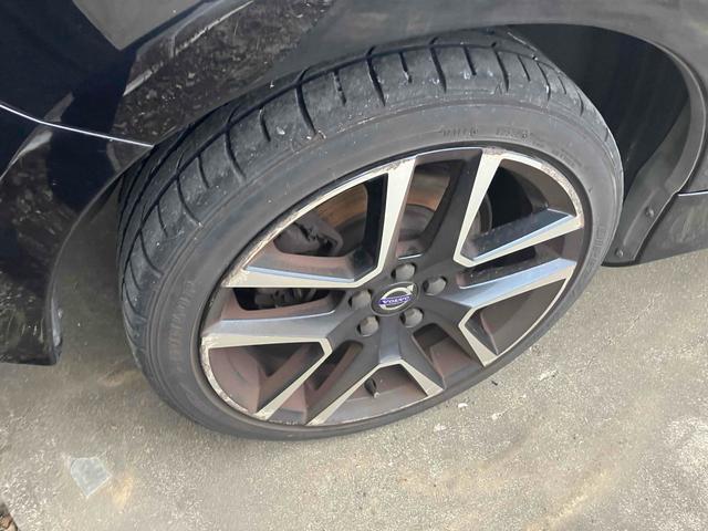 Ｖ６０ 　ＥＴＣ　バックカメラ　ナビ　ＴＶ　オートクルーズコントロール　アルミホイール　オートライト　ＨＩＤ　パワーシート　革シート　ＡＴ　盗難防止システム　ＡＢＳ　ＣＤ　ＵＳＢ　ミュージックプレイヤー接続可（28枚目）