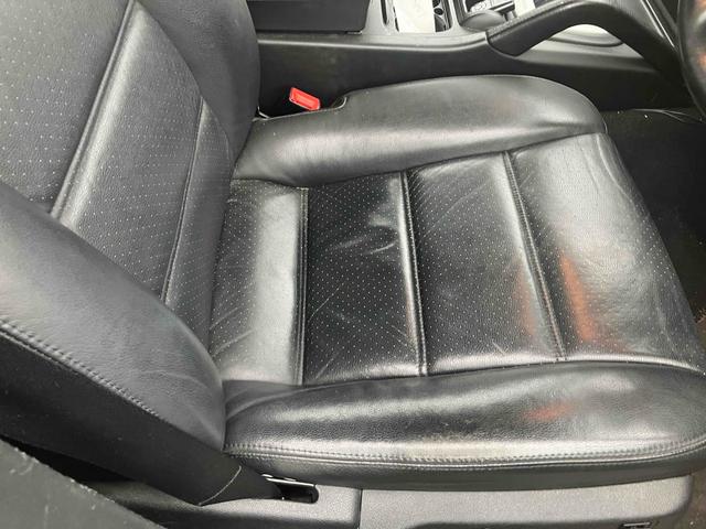 カイエン ベースグレード　４ＷＤ　バックカメラ　パワーシート　電動リアゲート　アルミホイール　キーレスエントリー　ＡＴ　盗難防止システム　ＡＢＳ　エアコン　パワーステアリング　パワーウィンドウ　運転席エアバッグ（33枚目）