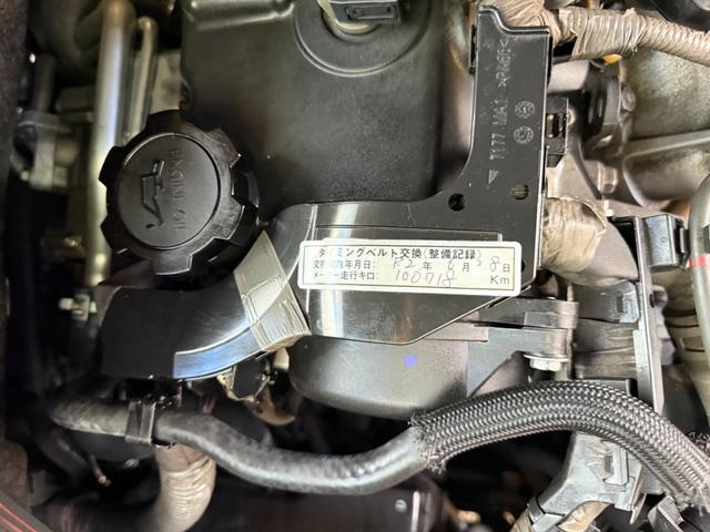 ハイエースバン ロングスーパーＧＬ　４ＷＤ　ディーゼルターボ　オートマ　５ドア　５人乗り　フォグ　オートクローザー　ルーフキャリア　キーレス　電格ミラー　ＥＴＣ　地デジＴＶ　Ｂｌｕｅｔｏｏｔｈ　ナビ　オートＡＣ　ＷＡＣ　車検Ｒ８年４月（79枚目）