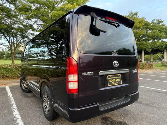 ハイエースバン ロングスーパーＧＬプライムセレ　４ＷＤ　ディーゼルターボ　５人乗り　ＡＴ　５ドア　オートクローザー　フォグ　リアスポイラー　キーレス　電動格納ミラー　地デジＴＶ　ナビ　アルミホイール　Ｂカメラ　Ｗエアコン　ワンオーナー　ＥＴＣ（9枚目）