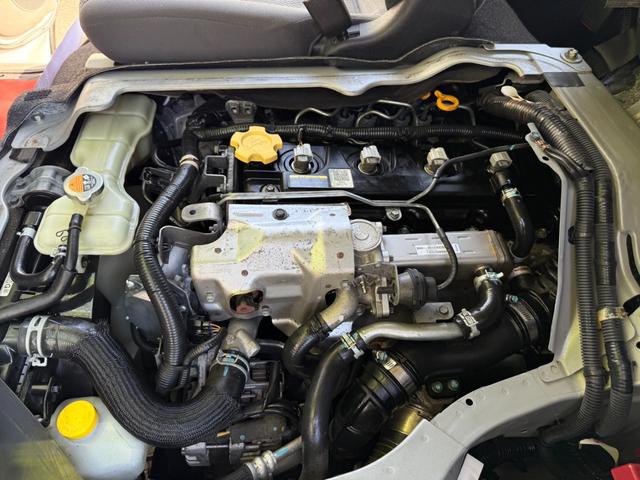 ＮＶ３５０キャラバンバン ロングＤＸターボ　切替４ＷＤ　ディーゼルターボ　５ドア　６人乗り　オートマ　ルーフキャリア　アルミホイール　キーレスエントリー　電動格納ミラー衝突被害軽減ブレーキ　横滑り防止　リアヒーター・クーラー　車検Ｒ８年２月（80枚目）
