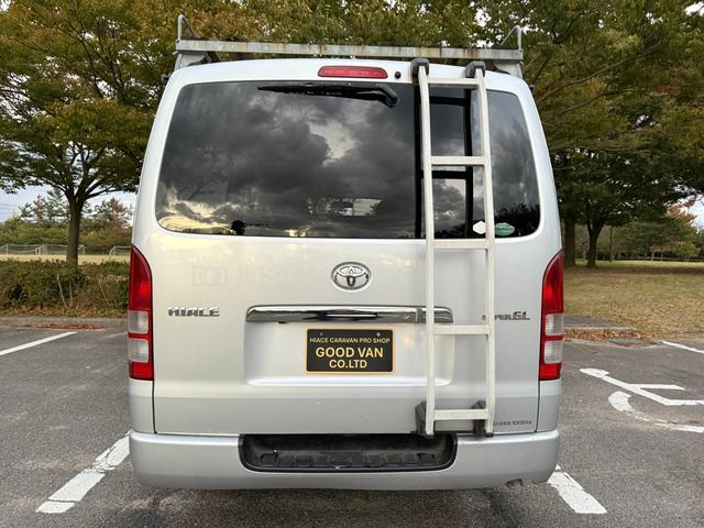 ハイエースバン ロングスーパーＧＬ　４ＷＤ　ディーゼルターボ　５ドア　５人乗り　ＡＴ　ルーフキャリア　キーレス　電格ミラー　ＥＴＣ　ＴＶ　ナビ　バックカメラ　パワーヒート　寒冷地仕様　Ｗエアコン　オートエアコン　ＡＣ１００Ｖ電源　フォグ（13枚目）