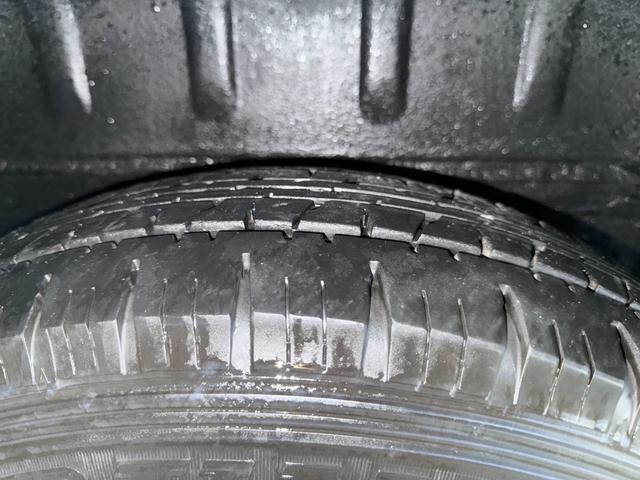 ハイエースバン ロングスーパーＧＬ　４ＷＤ　ディーゼルターボ　５ドア　５人乗り　ＡＴ　ルーフキャリア　キーレス　電格ミラー　ＥＴＣ　ＴＶ　ナビ　バックカメラ　パワーヒート　寒冷地仕様　Ｗエアコン　オートエアコン　ＡＣ１００Ｖ電源　フォグ（35枚目）