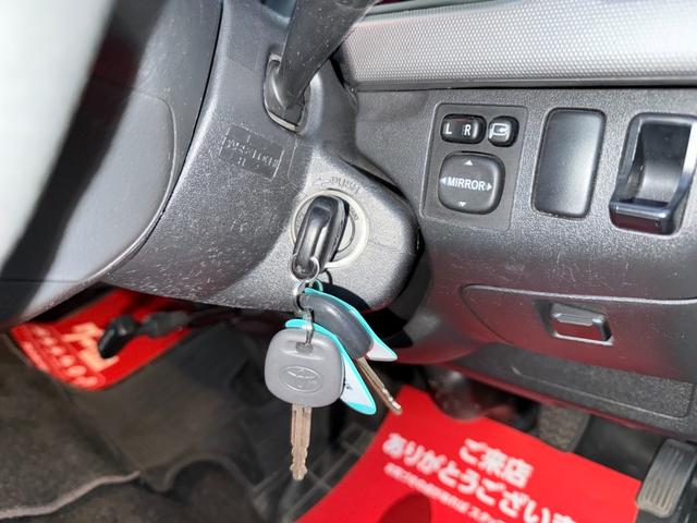 ハイエースバン ロングスーパーＧＬ　４ＷＤ　ディーゼルターボ　５ドア　５人乗り　ＡＴ　ルーフキャリア　キーレス　電格ミラー　ＥＴＣ　ＴＶ　ナビ　バックカメラ　パワーヒート　寒冷地仕様　Ｗエアコン　オートエアコン　ＡＣ１００Ｖ電源　フォグ（53枚目）