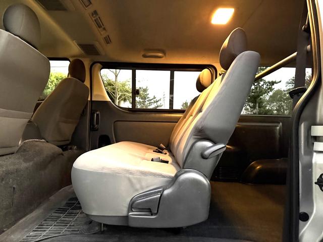 ハイエースバン ロングスーパーＧＬ　４ＷＤ　ディーゼルターボ　５ドア　５人乗り　ＡＴ　ルーフキャリア　キーレス　電格ミラー　ＥＴＣ　ＴＶ　ナビ　バックカメラ　パワーヒート　寒冷地仕様　Ｗエアコン　オートエアコン　ＡＣ１００Ｖ電源　フォグ（70枚目）