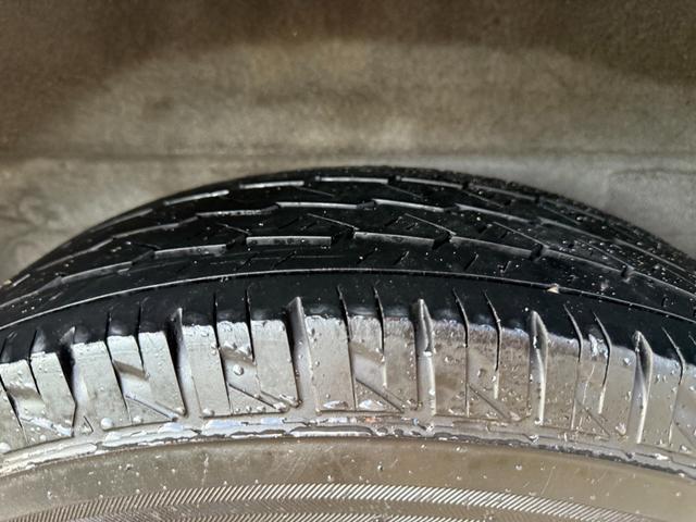 ＮＶ３５０キャラバンバン ロングＤＸターボ　切替４ＷＤ　ディーゼルターボ　オートマ　９人乗り　３列シート　スライドドア　キーレス　電動格納ミラー　ＥＴＣ　ヘッドライトレベライザー　Ｗエアコン　プライバシーガラス　ピュアドライブ　車検Ｒ８年１月（38枚目）