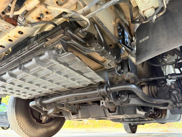 ＮＶ３５０キャラバンバン ロングＤＸターボ　切替４ＷＤ　ディーゼルターボ　オートマ　９人乗り　３列シート　スライドドア　キーレス　電動格納ミラー　ＥＴＣ　ヘッドライトレベライザー　Ｗエアコン　プライバシーガラス　ピュアドライブ　車検Ｒ８年１月（39枚目）